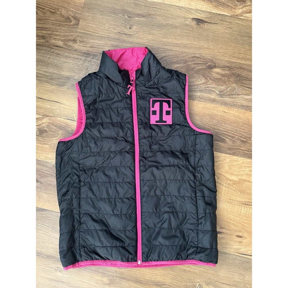 T Mobile Employee Puffer Vest Women M Black Pink Reversible Zip Uniform Work